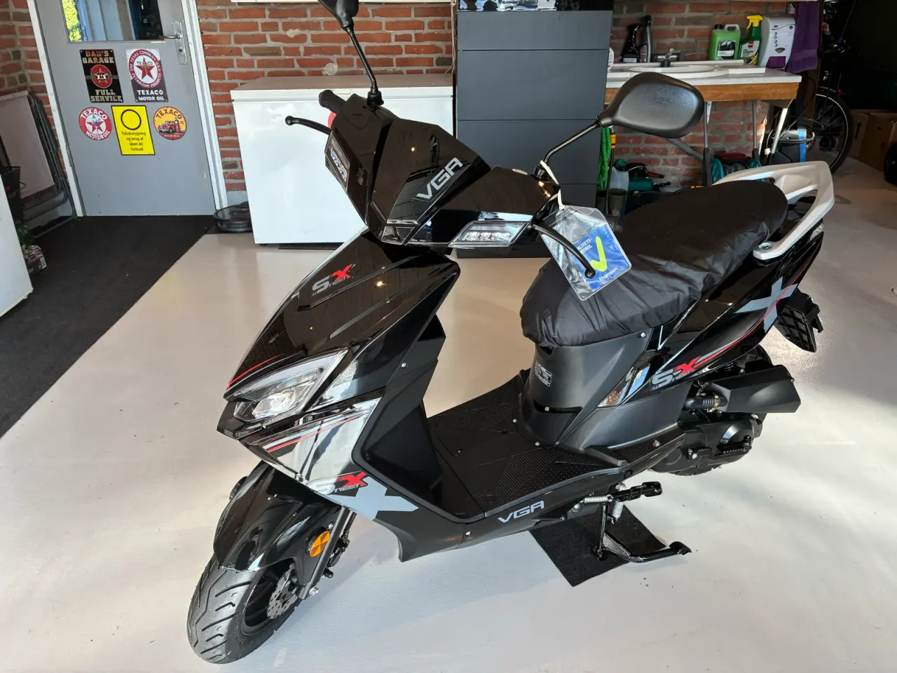 Billede 1 - Vga Street-X EFI 30 km Ny 
