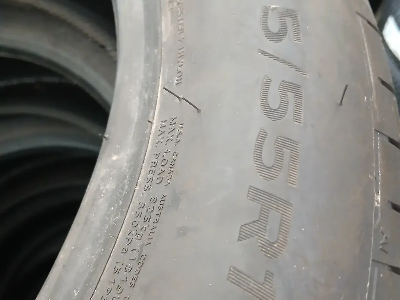 Billede 3 - Dæk 19 .20 og 21"